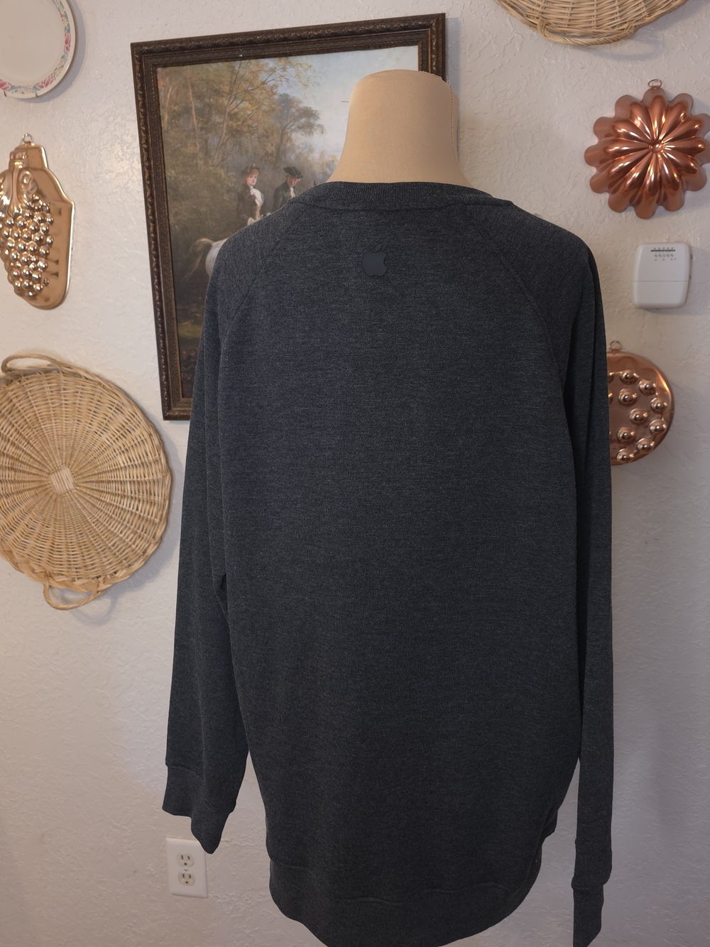 Apple Breathe Mindful Minute Meditation Charcoal Gray Crewneck Sweatshirt - Picture 5 of 12